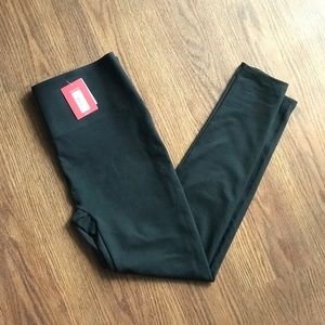 SPANX Essential Shaping Leggings